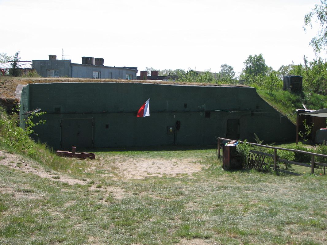 Panzerwerk 694 w Lubrzy