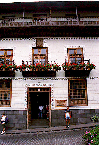 Casa de Los Balcones w La Orotavie