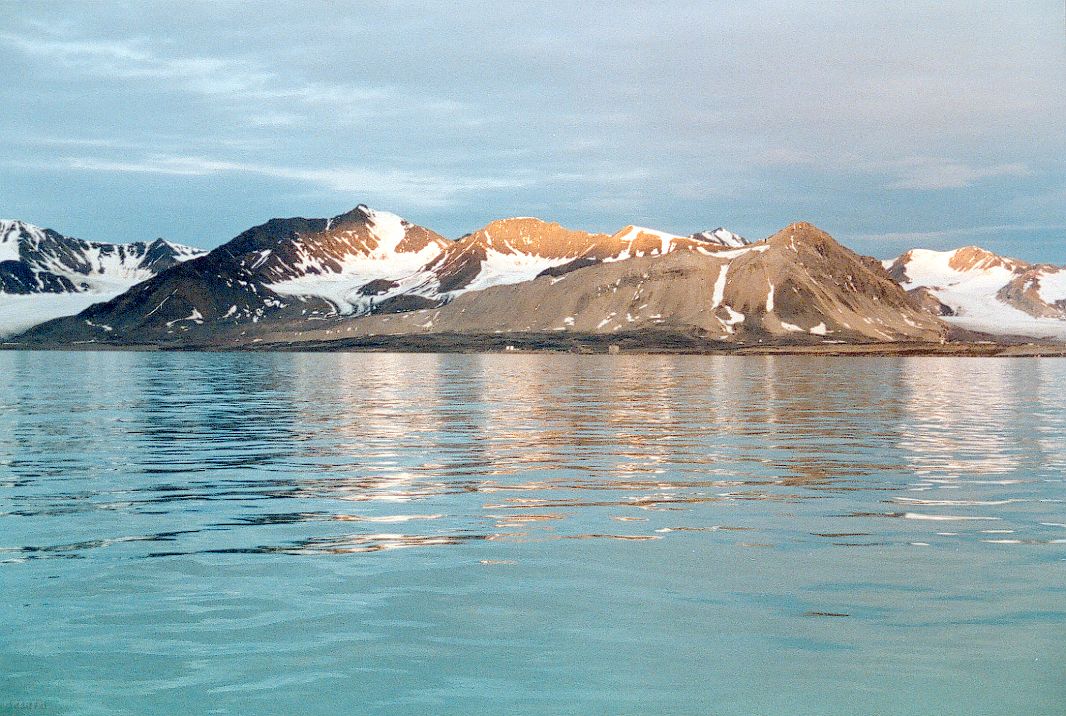 Góry nad Kongsfjordem