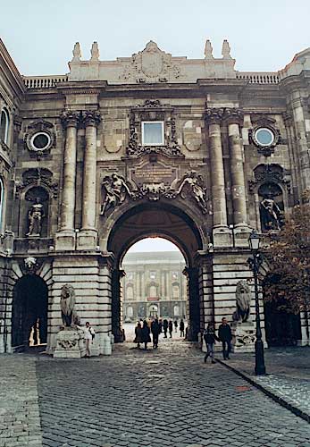 Brama pałacu królewskiego