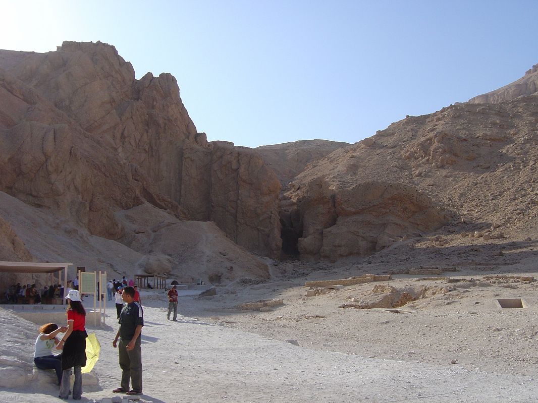 Dolina Królowych – tu pochowano żony królów Egiptu i niektórych książąt.