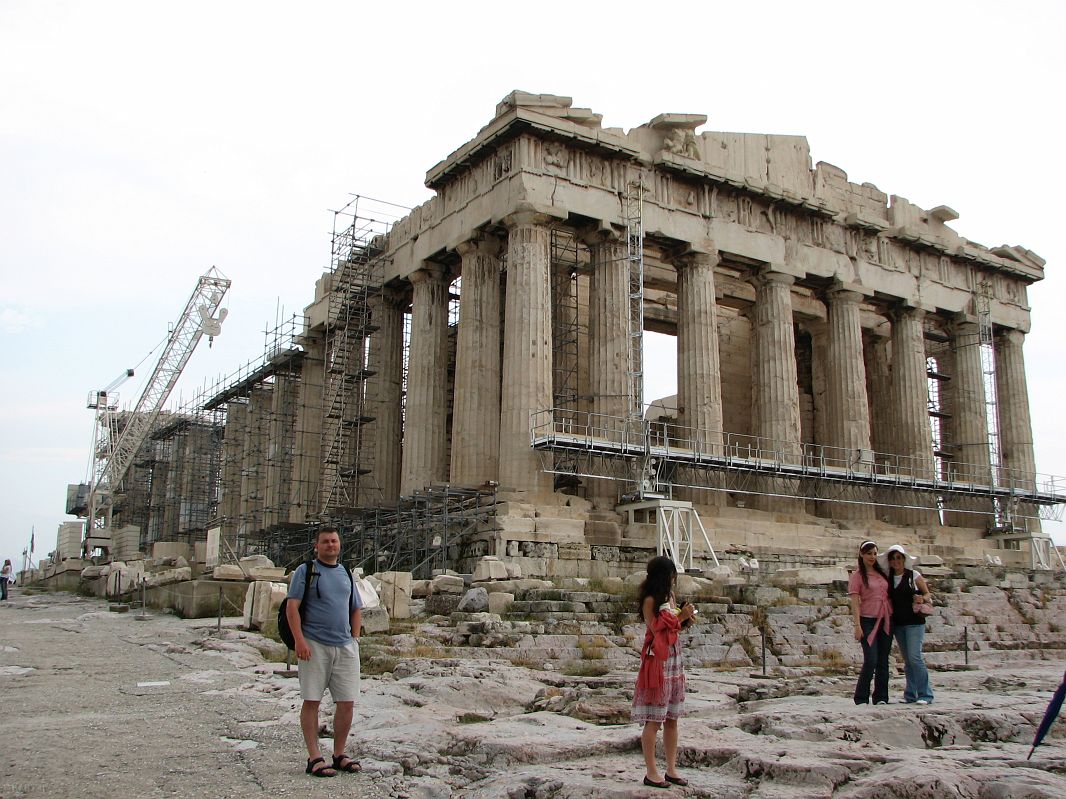 W Partenonie stał posąg Ateny ze złota i kości słoniowej, dłuta Fidiasza