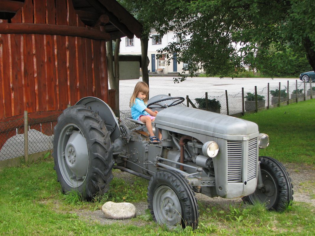 Traktor w Uskedal