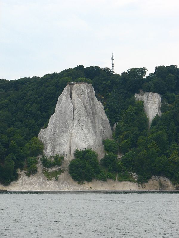 Tron Królewski (niem. Königsstuhl) – najsłynniejsza ze skał kredowych tworzących klif Stubbenkammer