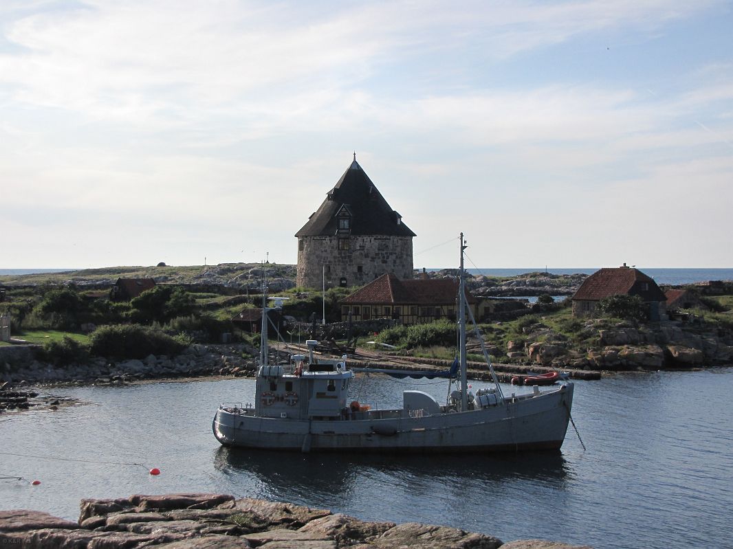 Widok na wieżę obronną na Frederiksø