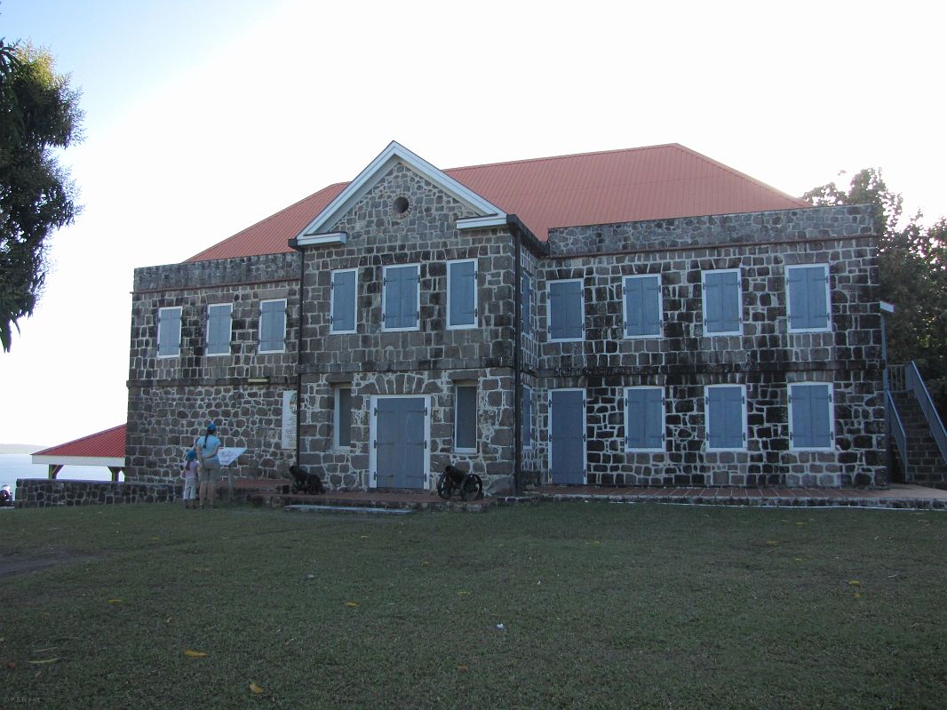 Odrestaurowane kwatery oficerskie, Fort Shirley, Dominika
