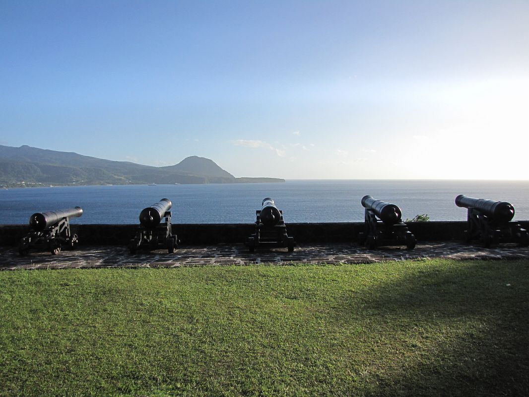 Górna Bateria, strzegąca wejścia do zatoki, Fort Shirley, Dominika