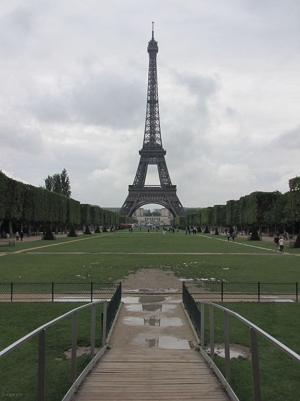 Pole Marsowe i Wieża Eiﬄe'a, Paryż