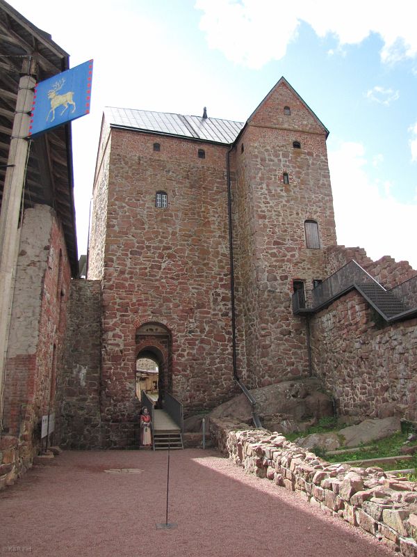 W ciągu wieków zamek Kastelholm przechodził różne koleje losu: było tu więzienie, a później spichlerz.
