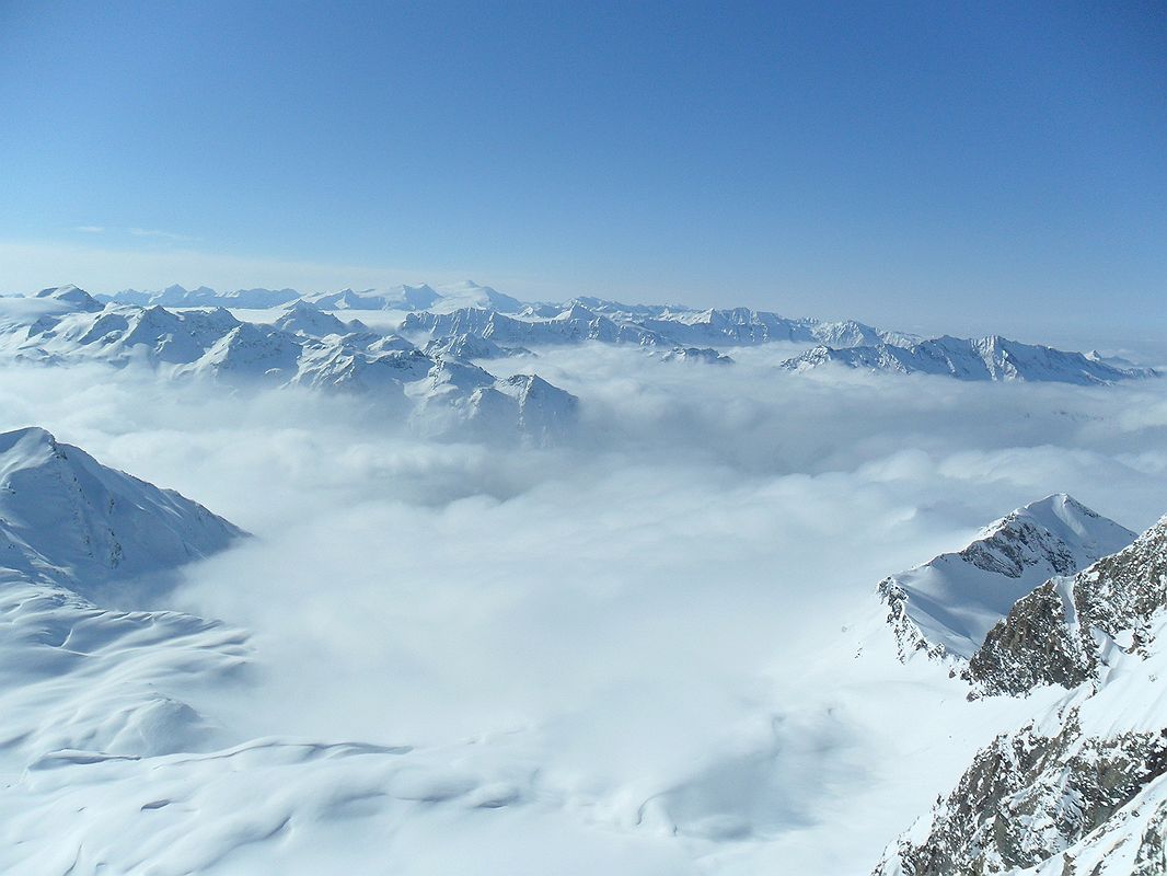 Morze chmur nad Alpami