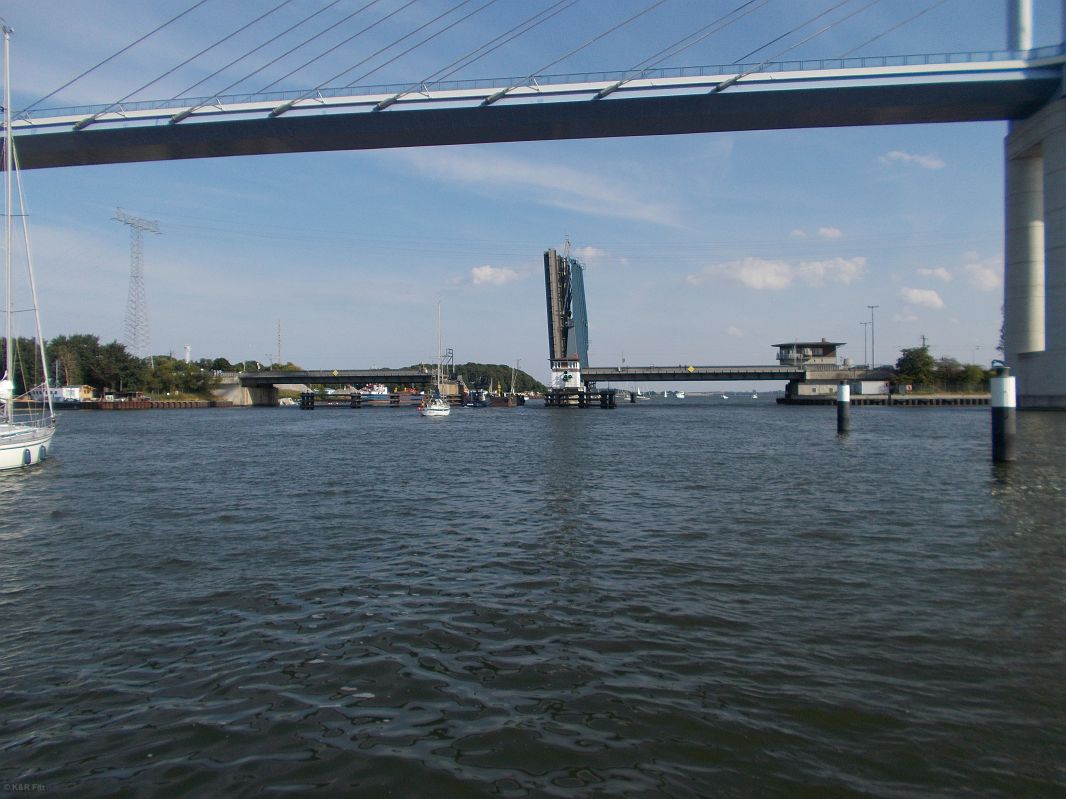 W oczekiwaniu na most w Stralsundzie