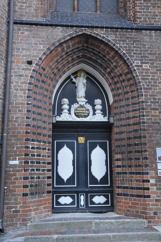 Drzwi kościoła św. Mikołaja