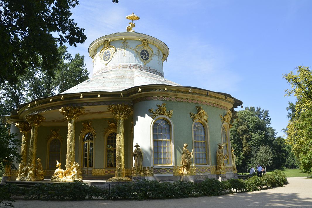 Domek chiński w Parku Sanssouci