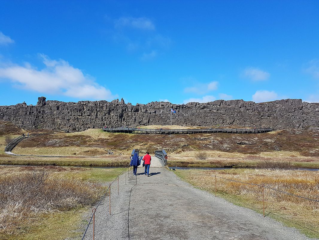 Þingvellir - tu od 930 roku do końca XVIII wieku zbierał się islandzki parlament Althing