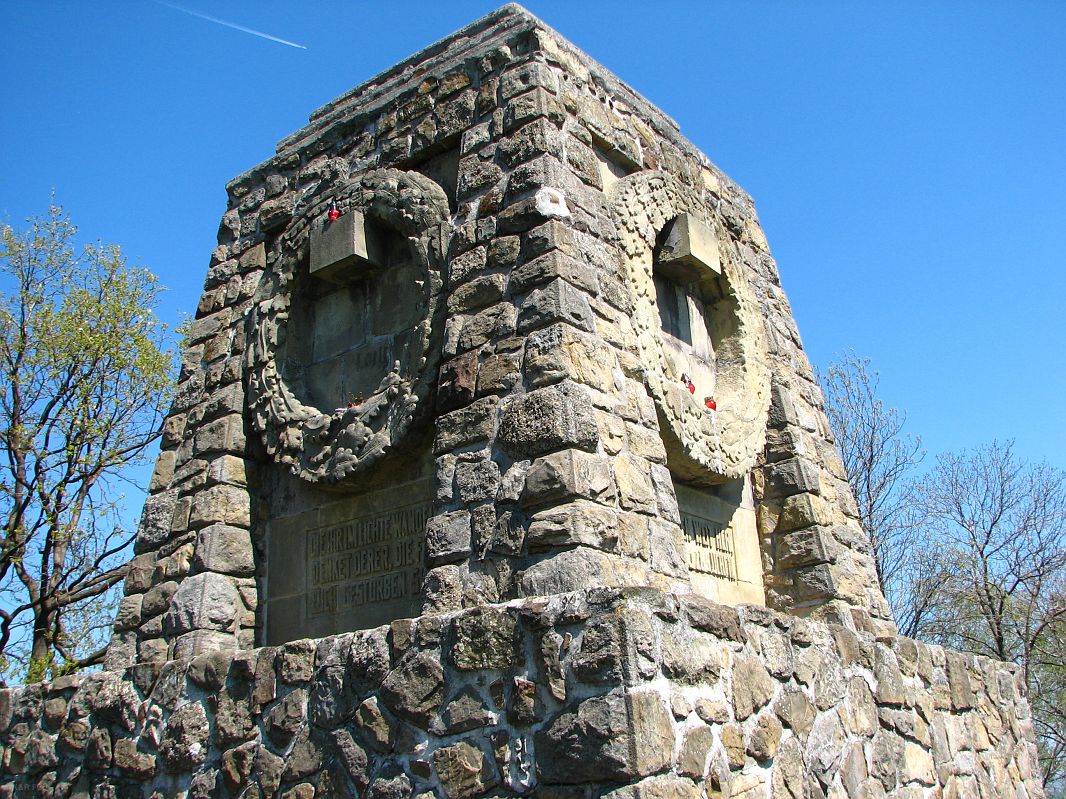 Cmentarz wojenny nr 185 „Głowa Cukru” Gródek