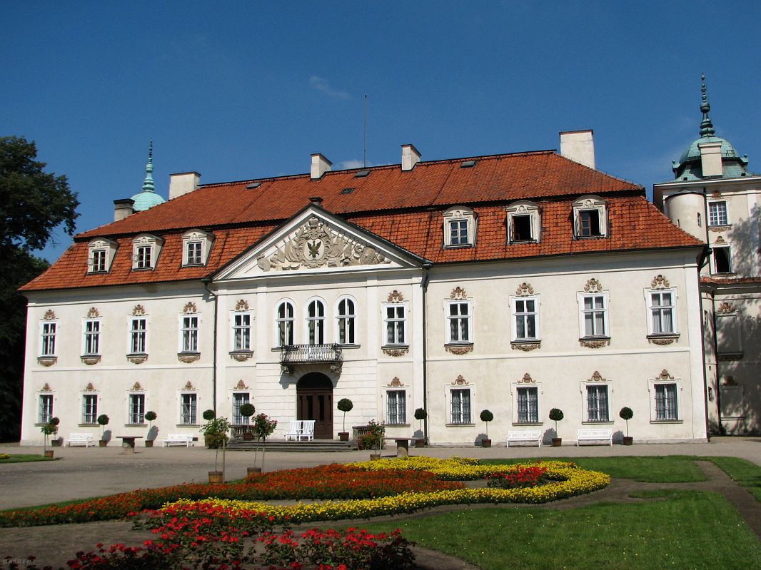 Pałac w Nieborowie – widok od strony parku.